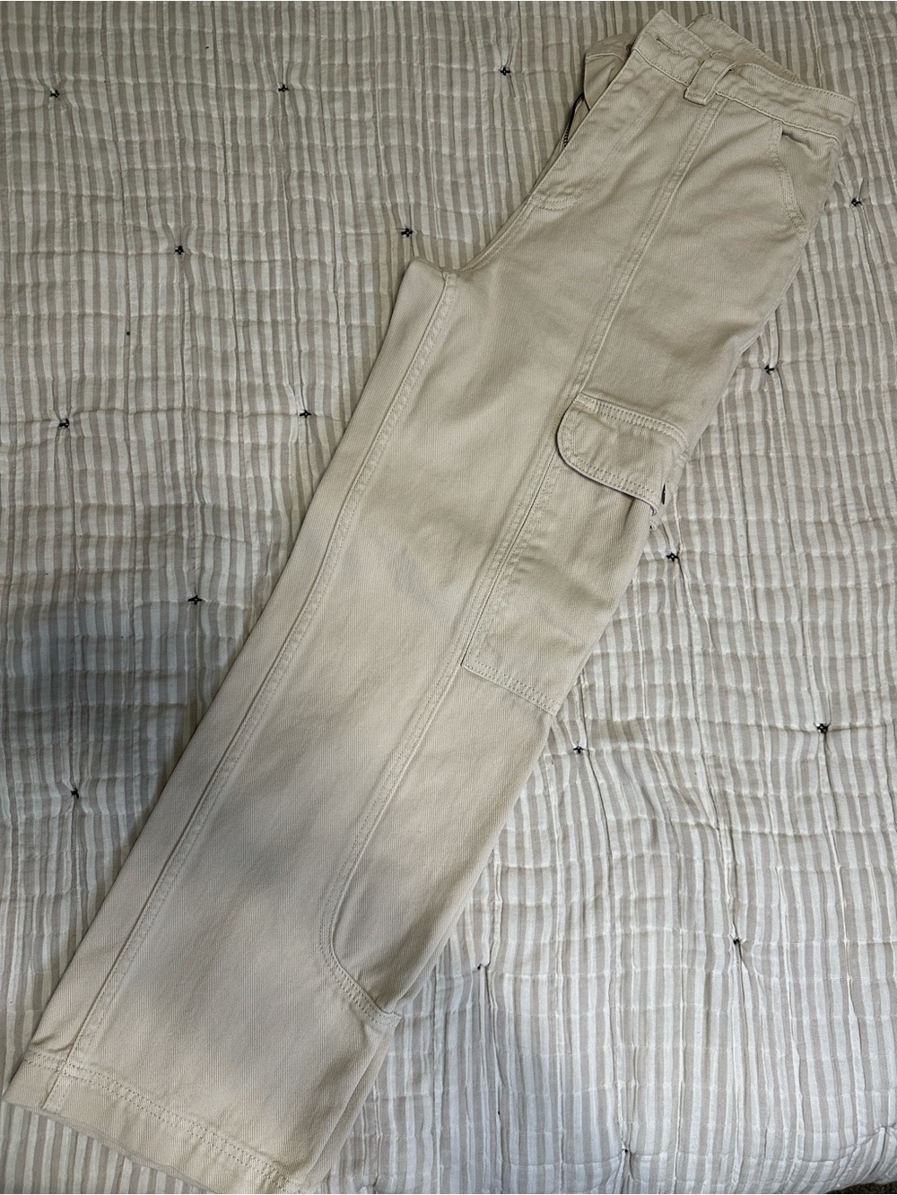 Billabong High-Rise Carpenter Style Jeans in Light Beige